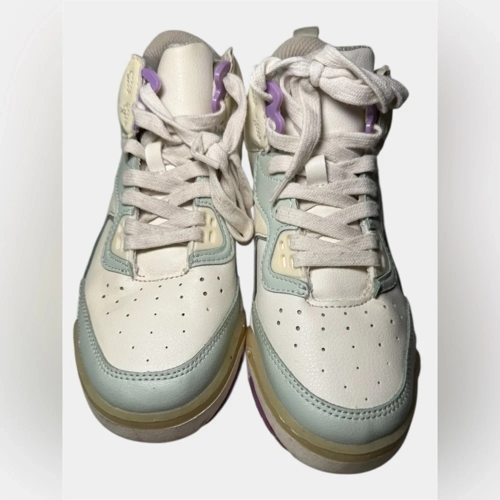 ZARA Kids High Top Sneakers White Purple Light Green Air Bubble Size 35, 3.5-4